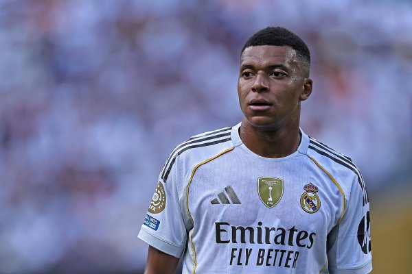 ASS: MBAPPE linh hoạt hơn tron